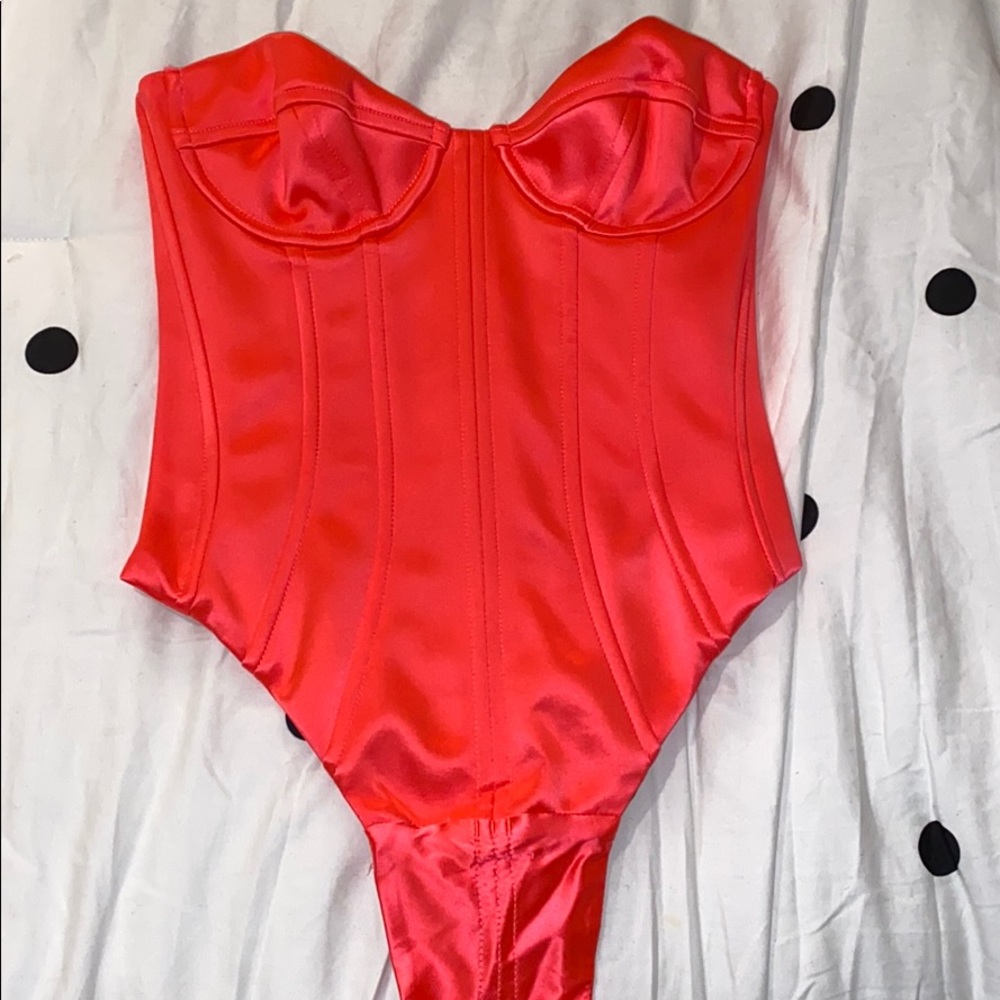 Strapless bodysuit